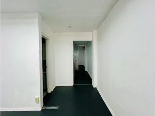 Foto 6 de Lomas de Monteserrín, Local Comercia en Renta, 70m2