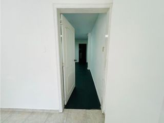 Foto 3 de Lomas de Monteserrín, Local Comercia en Renta, 70m2
