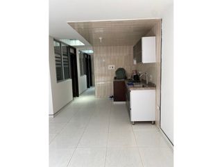 Foto 4 de SE VENDE BODEGA- CASA SECTOR KENNEDY