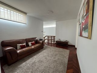 Foto 12 de LINDA CASA EN ALQUILER, AMOBLADA CON 4 DORMITORIOS EN SAN ISIDRO