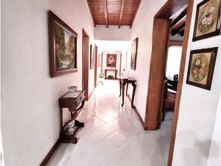 CASA SEGUNDO PISO EN VENTA MEDELLN SECTOR LAURELES MALIBU