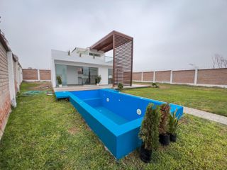 Foto 1 de LINDA CASA CON PISCINA EN VENTA EN LURIN