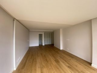 Penthouse de venta ubicado en el edificio Humoldt, totalmente remodelado