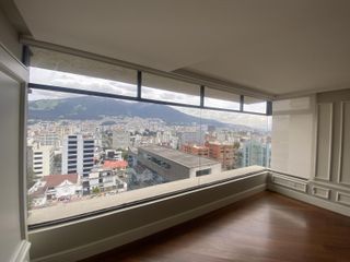 Penthouse de venta ubicado en el edificio Humoldt, totalmente remodelado