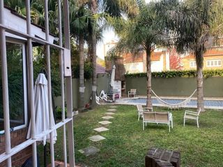 Foto 8 de Casa en alquiler de 5 dormitorios c/ cochera en Martínez