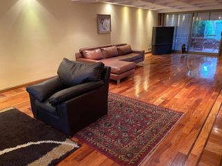 Foto 7 de Casa en alquiler de 5 dormitorios c/ cochera en Martínez