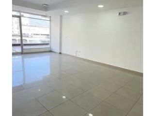 Foto 6 de La Coruña, Local Comercial en Renta, 55m2, 1 Ambiente