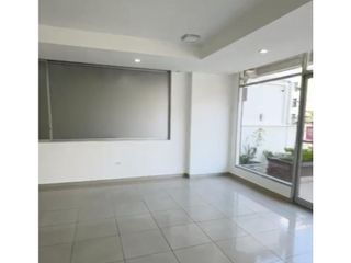 Foto 7 de La Coruña, Local Comercial en Renta, 55m2, 1 Ambiente