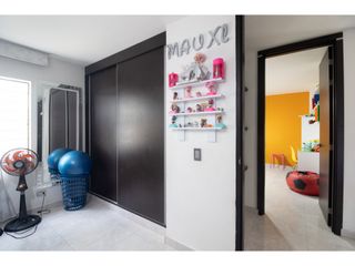 VENTA DE HERMOSA Y AMPLIA CASA EN QUINTAS DE DON SIMON