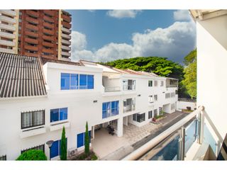 VENTA DE HERMOSA Y AMPLIA CASA EN QUINTAS DE DON SIMON