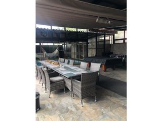 Foto 18 de Casas amobladas de arriendo Cumbaya Miravalle  con Piscina