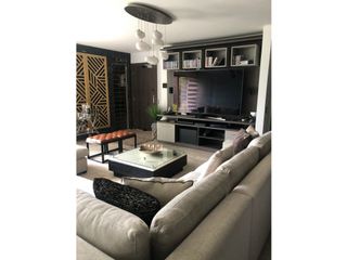 Foto 6 de Casas amobladas de arriendo Cumbaya Miravalle  con Piscina