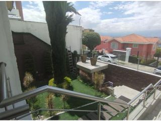 Foto 4 de Casas amobladas de arriendo Cumbaya Miravalle  con Piscina