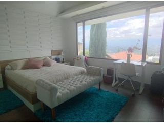 Foto 12 de Casas amobladas de arriendo Cumbaya Miravalle  con Piscina