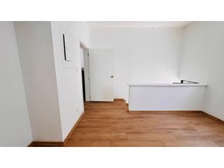 Foto 7 de González Suárez, Casa Comercial, 250m2, 8 Ambientes
