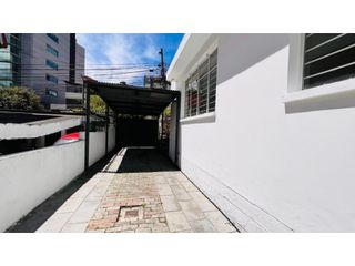 Foto 22 de González Suárez, Casa Comercial, 250m2, 8 Ambientes