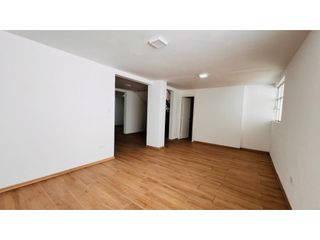 Foto 13 de González Suárez, Casa Comercial, 250m2, 8 Ambientes