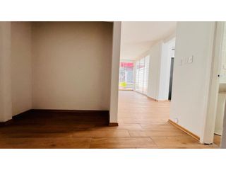 Foto 6 de González Suárez, Casa Comercial, 250m2, 8 Ambientes