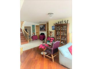 Foto 4 de VENDO APARTAMENTO EN SANTA BRBARA  • BOGOT