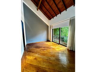 Casa en Arriendo La Calera Medellín