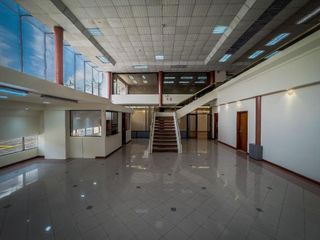 Arriendo Galpon - Oficinas - PROPIEDAD COMERCIAL