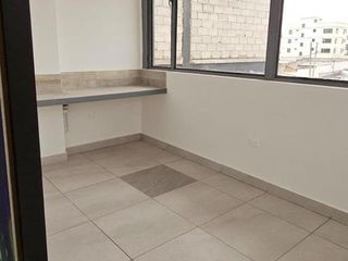 Foto 13 de Arriendo Oficina 170m2 - Eloy Alfaro