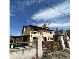 Foto 1 de SE VENDE CASA EN LOMAS DEL REY ( MAYU SUMAJ )