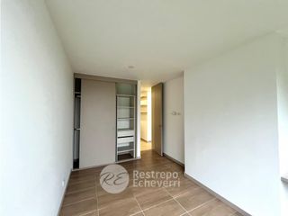 Apartamento en arriendo, Av. Alberto Mendoza, Manizales.