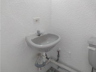 Foto 11 de La Pradera, Local Comercial en Renta, 15m2, 1 Ambiente