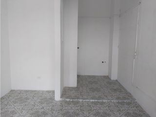 Foto 1 de La Pradera, Local Comercial en Renta, 15m2, 1 Ambiente