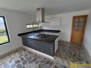 Casa en Arriendo Ubicado en Envigado Codigo 824