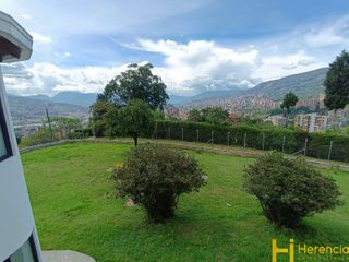 Casa en Arriendo Ubicado en Envigado Codigo 824