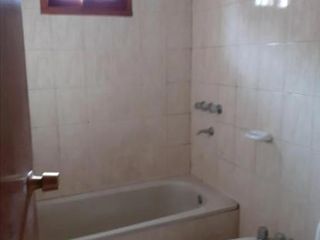 Foto 11 de Casa en venta - 4 Dormitorios 4 Baños - Cochera - 148mts2 - Bernal Este