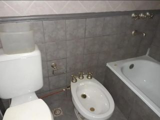 Foto 14 de Casa en venta - 4 Dormitorios 4 Baños - Cochera - 148mts2 - Bernal Este