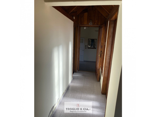 Foto 12 de RETASADO !! Casa en venta de 6 ambientes con garaje doble