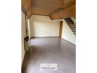 Foto 13 de RETASADO !! Casa en venta de 6 ambientes con garaje doble
