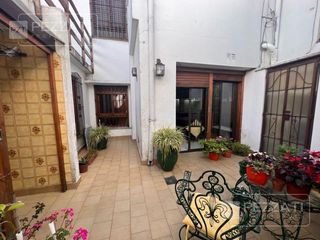 Foto 10 de Chalet y depto de 1 amb independiente. Zona Chauvin. Garage.
