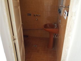 Foto 7 de VENDO CASA YOFRE SUD 2 DOR + 3 DEPTOS IDEAL INVERSOR CON RENTAS
