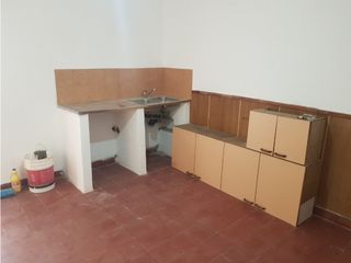 Foto 4 de VENDO CASA YOFRE SUD 2 DOR + 3 DEPTOS IDEAL INVERSOR CON RENTAS
