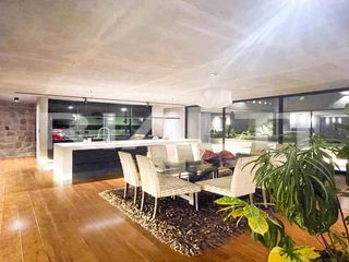 Foto 4 de Casa por estrenar con patio y diseño único en San Juan de Cumbayá