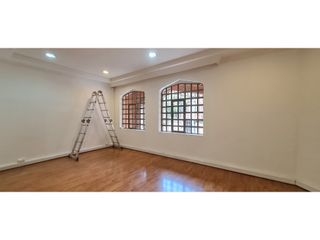 Foto 11 de EN VENTA CASA COMERCIAL RESERVA ARQUITECTÓNICA CON JARDN - EL NOGAL