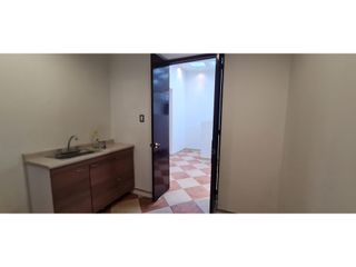 Foto 14 de EN VENTA CASA COMERCIAL RESERVA ARQUITECTÓNICA CON JARDN - EL NOGAL