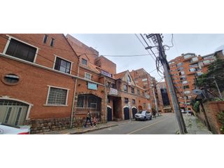 Foto 3 de EN VENTA CASA COMERCIAL RESERVA ARQUITECTÓNICA CON JARDN - EL NOGAL