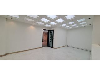 Foto 25 de EN VENTA CASA COMERCIAL RESERVA ARQUITECTÓNICA CON JARDN - EL NOGAL