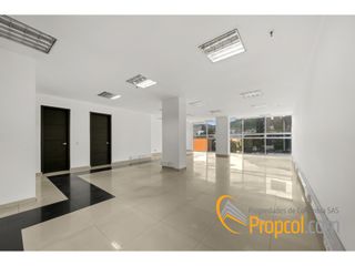 Foto 7 de Se Vende Edificio de Oficinas en Chico, Bogota