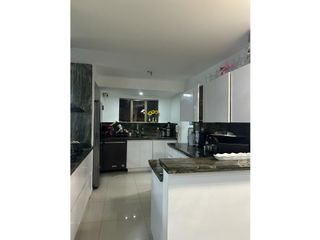 Foto 2 de SE VENDE HERMOSA CASA EN CERRITOS