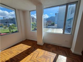 Foto 2 de Iñaquito Alto, Loca  Duplex Comercial, 110m2, 2 Ambientes, 1 Baños