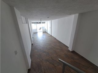 Foto 3 de Iñaquito Alto, Loca  Duplex Comercial, 110m2, 2 Ambientes, 1 Baños