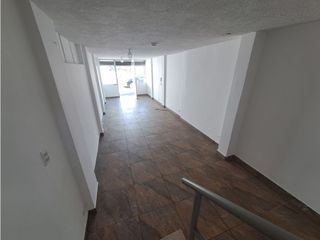 Foto 9 de Iñaquito Alto, Loca  Duplex Comercial, 110m2, 2 Ambientes, 1 Baños