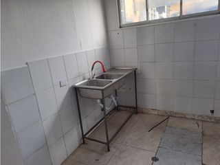 Foto 7 de Iñaquito Alto, Loca  Duplex Comercial, 110m2, 2 Ambientes, 1 Baños